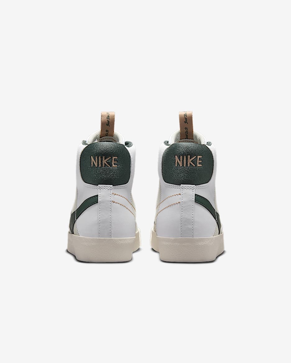 Nike Blazer Mid 77 SE Big Kids Shoes. Nike